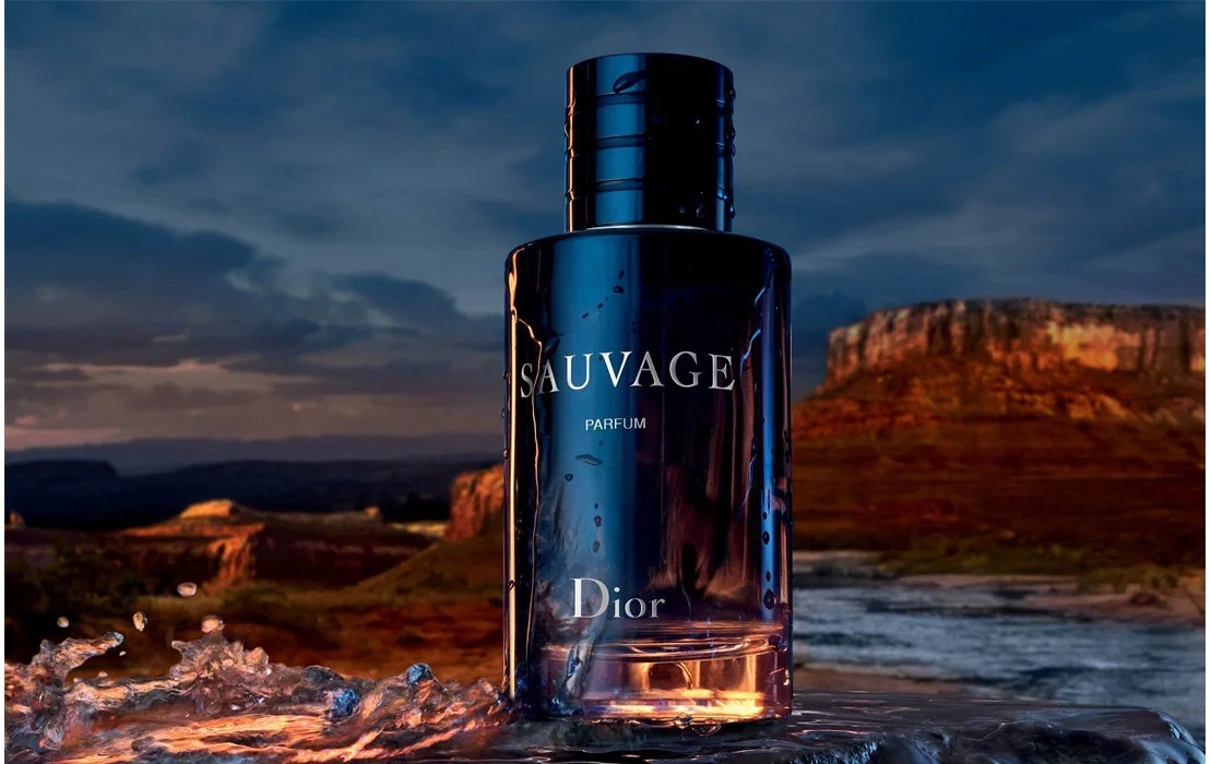 What does Christian Dior Sauvage perfume smell like?